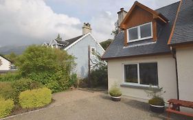 Shoreside Cottage